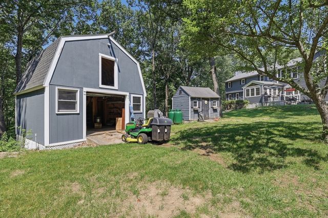 73 West Street, Pepperell, MA 01463