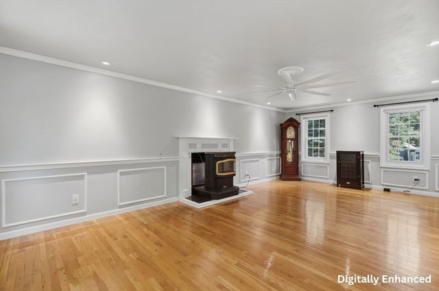 73 West Street, Pepperell, MA 01463