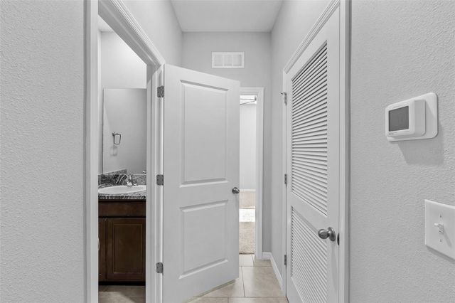 8635 BOWER BASS CIRCLE, Wesley Chapel, FL 33545