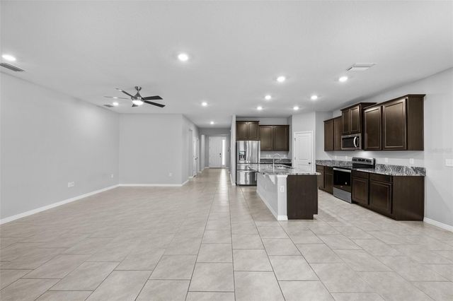 8635 BOWER BASS CIRCLE, Wesley Chapel, FL 33545