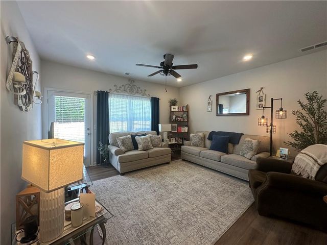 53 Bennett Way SE, Rome, GA 30161