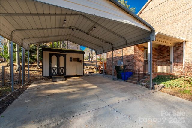 1652 Village Court, Rock Hill, SC 29732