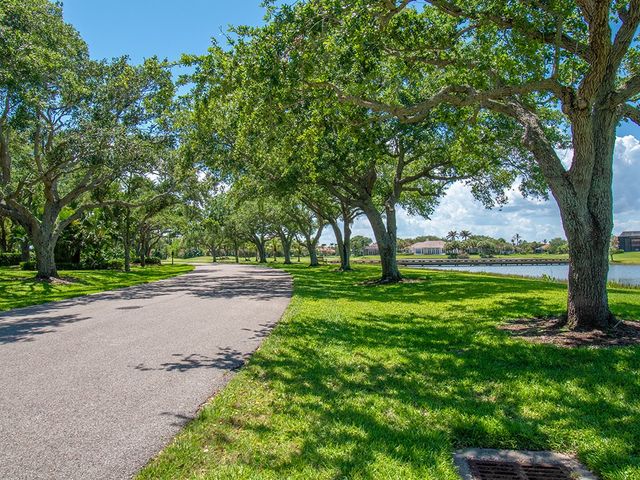 5450 Camino Real Lane, Vero Beach, FL 32967