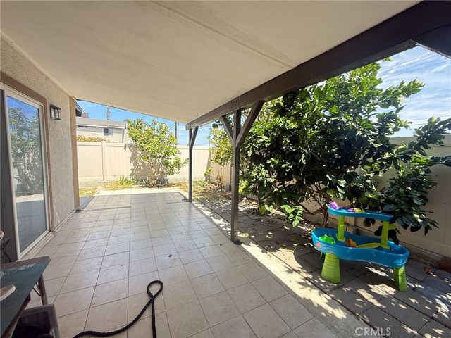 7802 Alhambra Drive, Huntington Beach, CA 92647