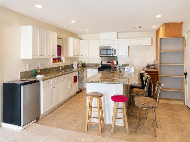 7802 Alhambra Drive, Huntington Beach, CA 92647