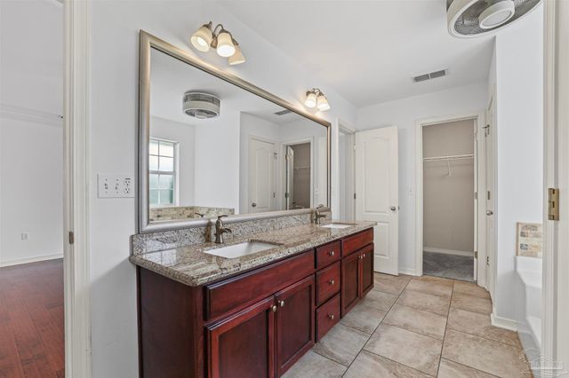 4810 Endeavor Ct, Milton, FL 32570