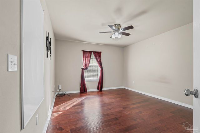 4810 Endeavor Ct, Milton, FL 32570
