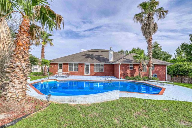 4810 Endeavor Ct, Milton, FL 32570