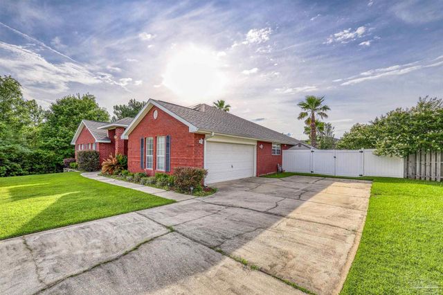 4810 Endeavor Ct, Milton, FL 32570