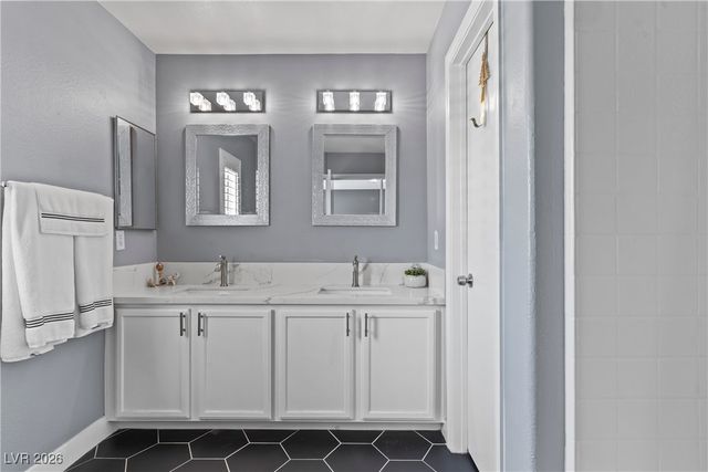 10400 Coyote Cub Avenue, Las Vegas, NV 89129