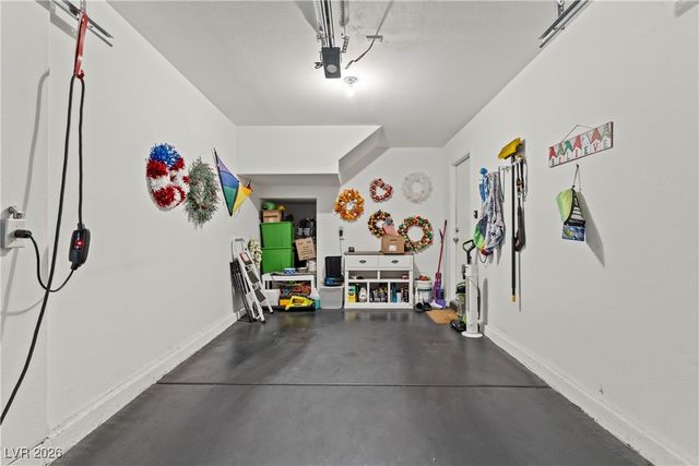 10400 Coyote Cub Avenue, Las Vegas, NV 89129