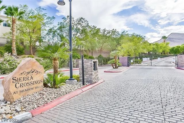 10400 Coyote Cub Avenue, Las Vegas, NV 89129