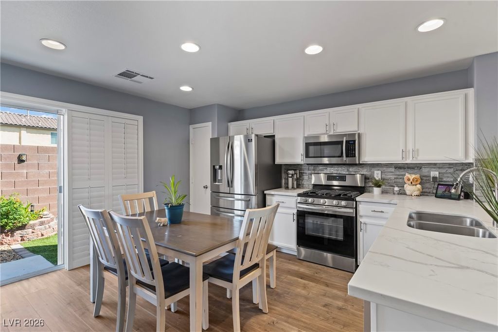 10400 Coyote Cub Avenue, Las Vegas, NV 89129