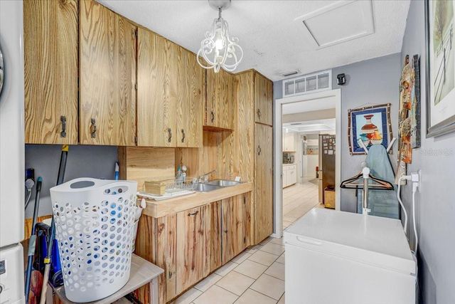 12137 ORANGE BLOSSOM DRIVE, Seminole, FL 33772