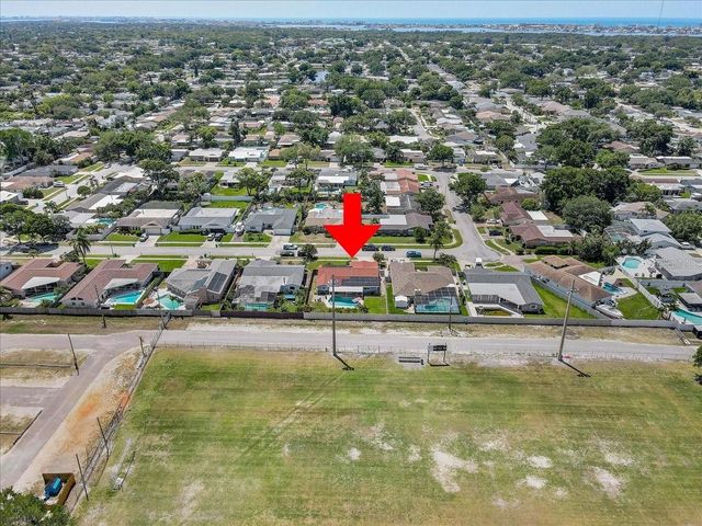 12137 ORANGE BLOSSOM DRIVE, Seminole, FL 33772