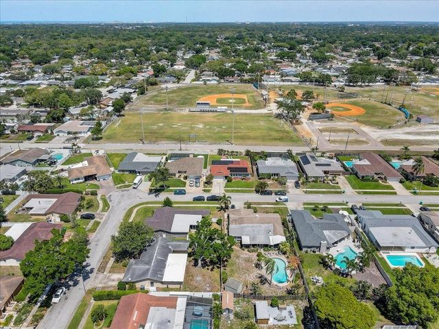 12137 ORANGE BLOSSOM DRIVE, Seminole, FL 33772