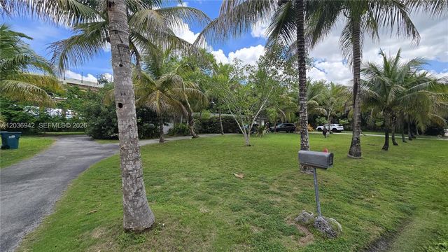 8603 SW 68th St Rd, Miami, FL 33143