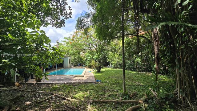 8603 SW 68th St Rd, Miami, FL 33143