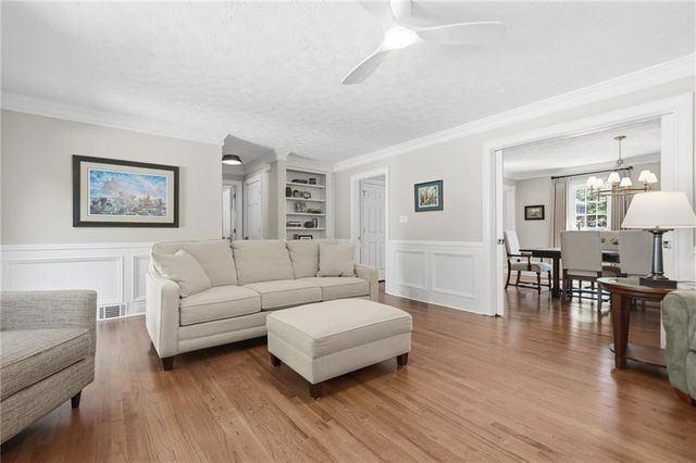 2020 Pearwood Path, Roswell, GA 30076