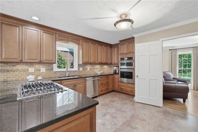 2020 Pearwood Path, Roswell, GA 30076