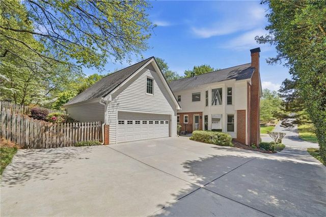 2020 Pearwood Path, Roswell, GA 30076