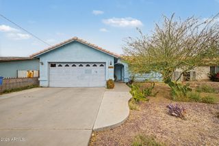 2722 E MARGUERITE Avenue, Phoenix, AZ 85040