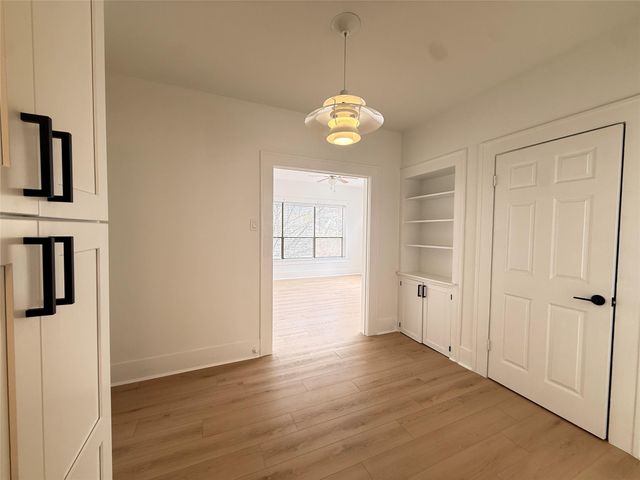 1201 W Gray Street 3, Houston, TX 77019