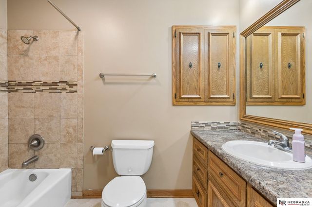 6506 S 89th Circle, Ralston, NE 68127