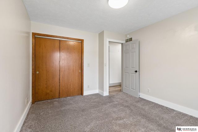 6506 S 89th Circle, Ralston, NE 68127