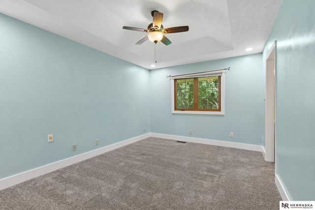 6506 S 89th Circle, Ralston, NE 68127
