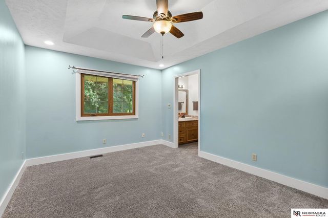 6506 S 89th Circle, Ralston, NE 68127