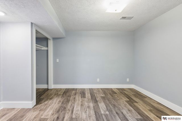 6506 S 89th Circle, Ralston, NE 68127