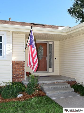 6506 S 89th Circle, Ralston, NE 68127