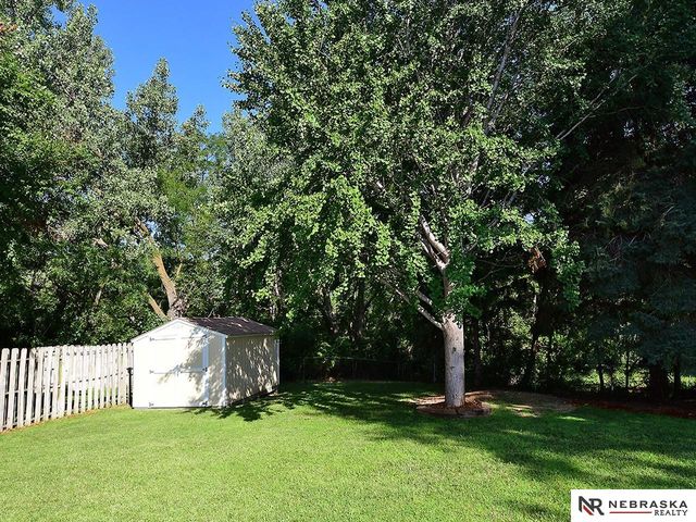 6506 S 89th Circle, Ralston, NE 68127