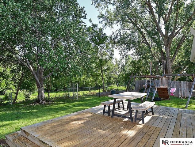 6506 S 89th Circle, Ralston, NE 68127
