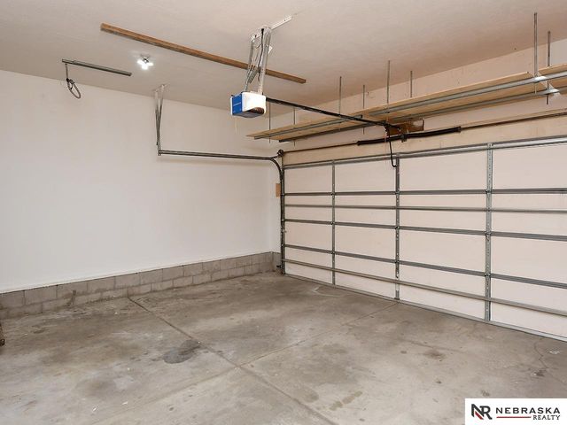 6506 S 89th Circle, Ralston, NE 68127