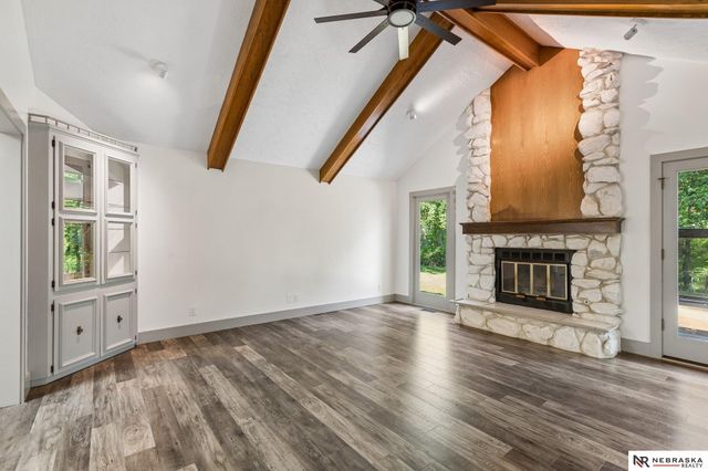 6506 S 89th Circle, Ralston, NE 68127