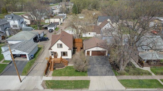 216 N 38th Avenue W, Duluth, MN 55807