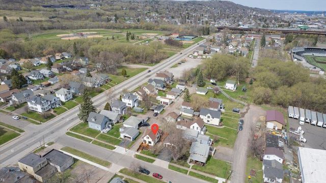 216 N 38th Avenue W, Duluth, MN 55807