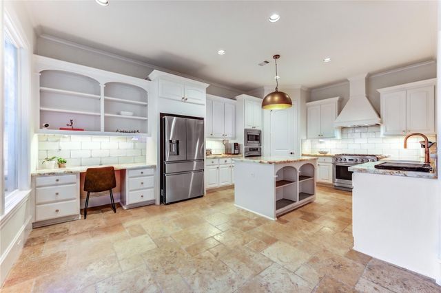 7615 Pine Ridge Terrace Road, Houston, TX 77081