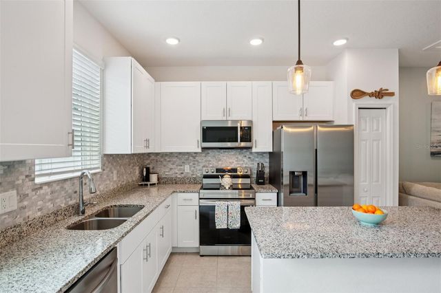 34196 ROGALLO LANE, Wesley Chapel, FL 33545