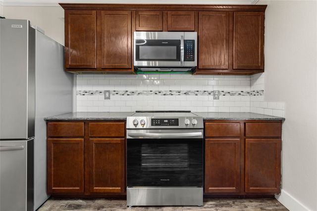 2040 Comal Street, Waco, TX 76708