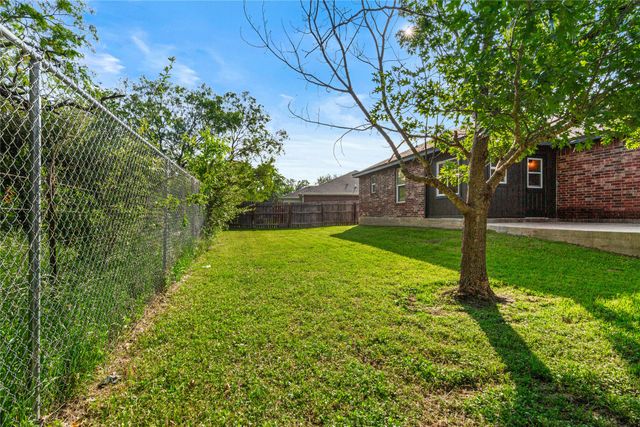 2040 Comal Street, Waco, TX 76708