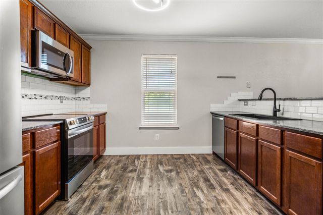 2040 Comal Street, Waco, TX 76708