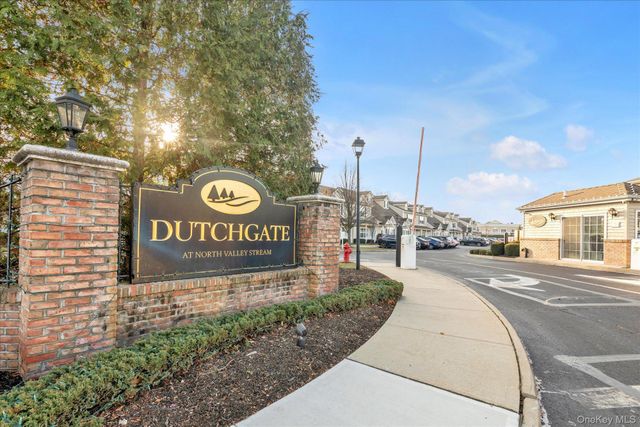 817 Willow Lane, Valley Stream, NY 11580