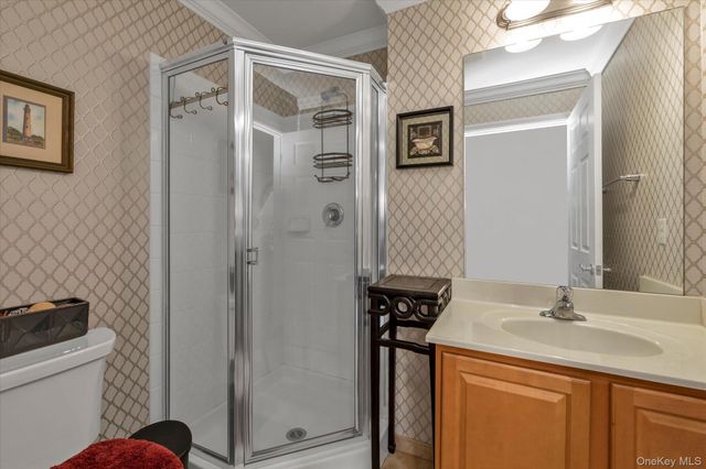 817 Willow Lane, Valley Stream, NY 11580