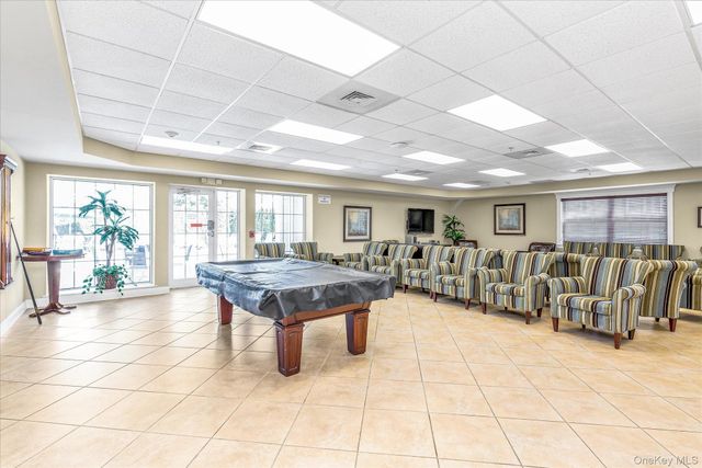 817 Willow Lane, Valley Stream, NY 11580