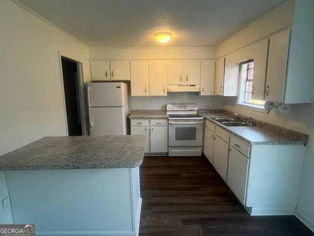 2293 Burkhalter Road, Statesboro, GA 30458