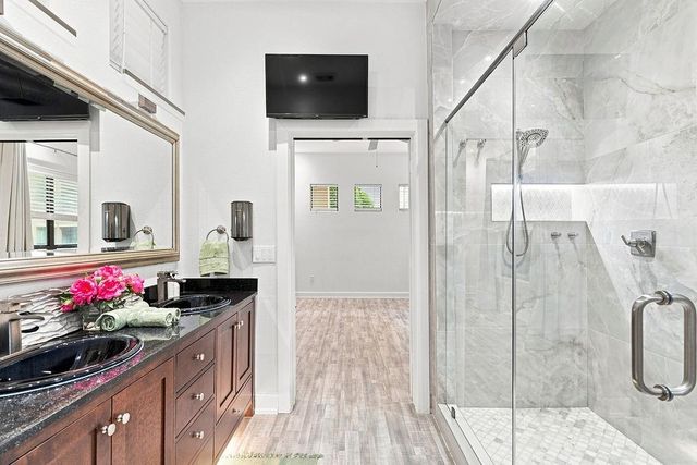 1901 Post Oak Boulevard 1501, Houston, TX 77056