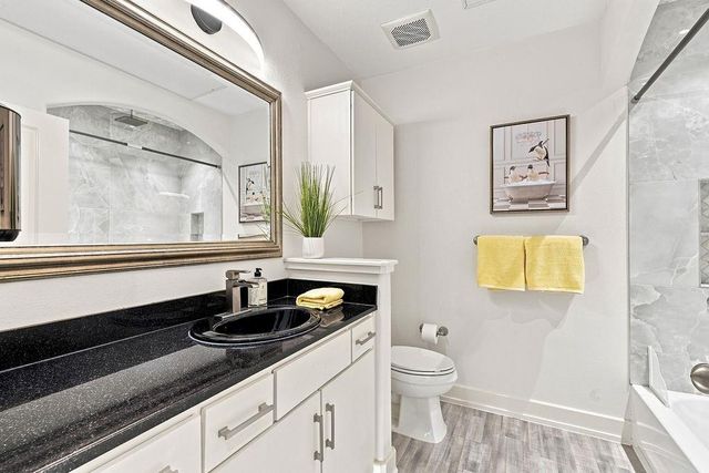 1901 Post Oak Boulevard 1501, Houston, TX 77056